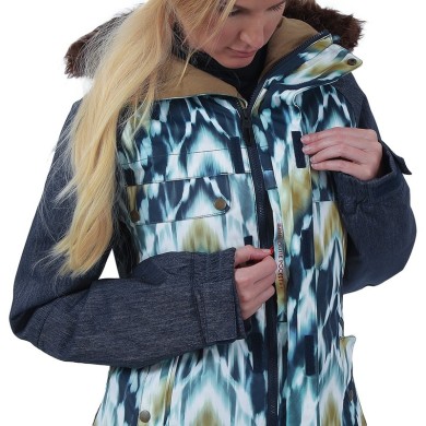 686 Women's Ski - Snowboard Jacket Authentic Bae