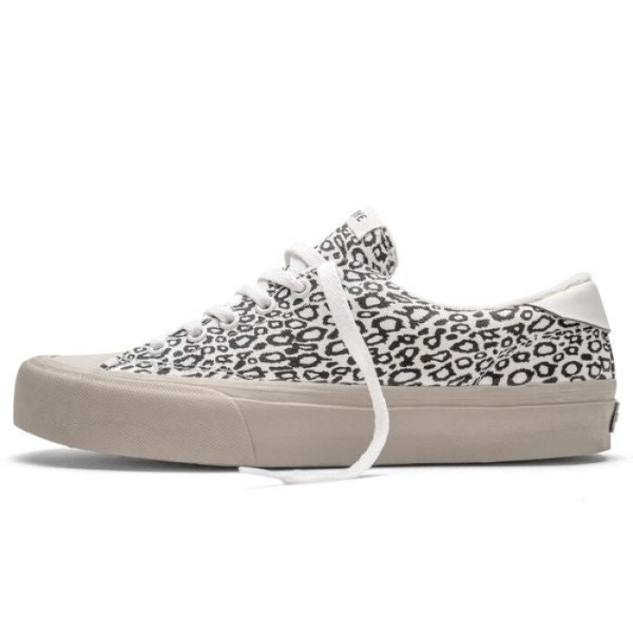 Straye Women's Shoes Stanley Cheetah White FOOTWEAR Straye Women's Shoes Stanley Cheetah White FOOTWEAR