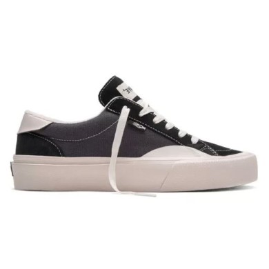 Straye Footwear Logan