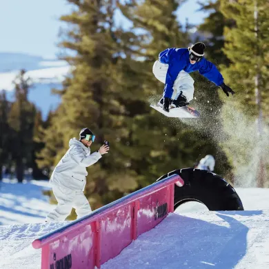 Thirtytwo Jacket Lached Insulated ΜΠΟΥΦΑΝ ΣΚΙ | SNOWBOARD